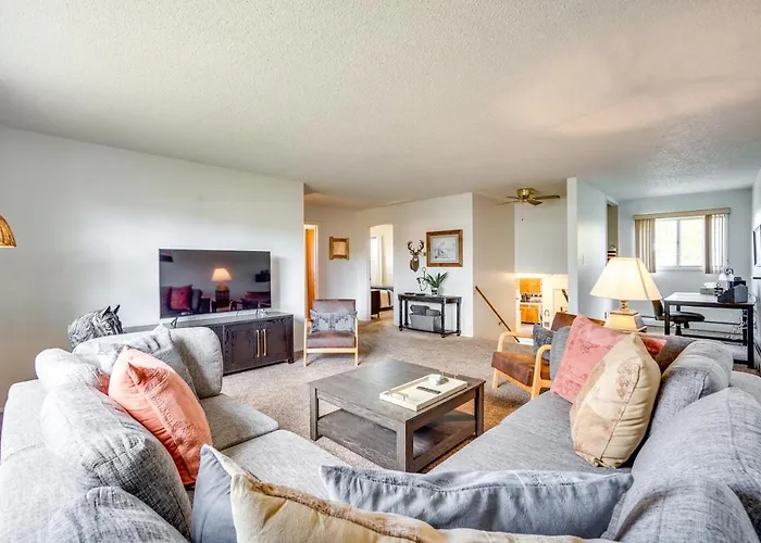 Holiday home Vacation Rental: 3 Mi To Downtown! *