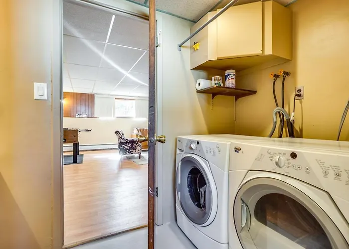 Vacation Rental: 3 Mi To Downtown! Holiday home