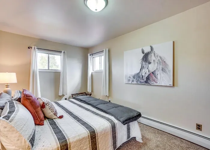 Holiday home Vacation Rental: 3 Mi To Downtown! *